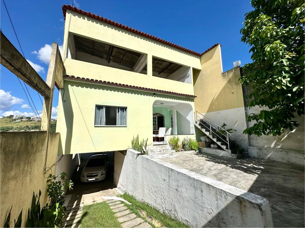 Casa no Santo Antônio com 300 m²