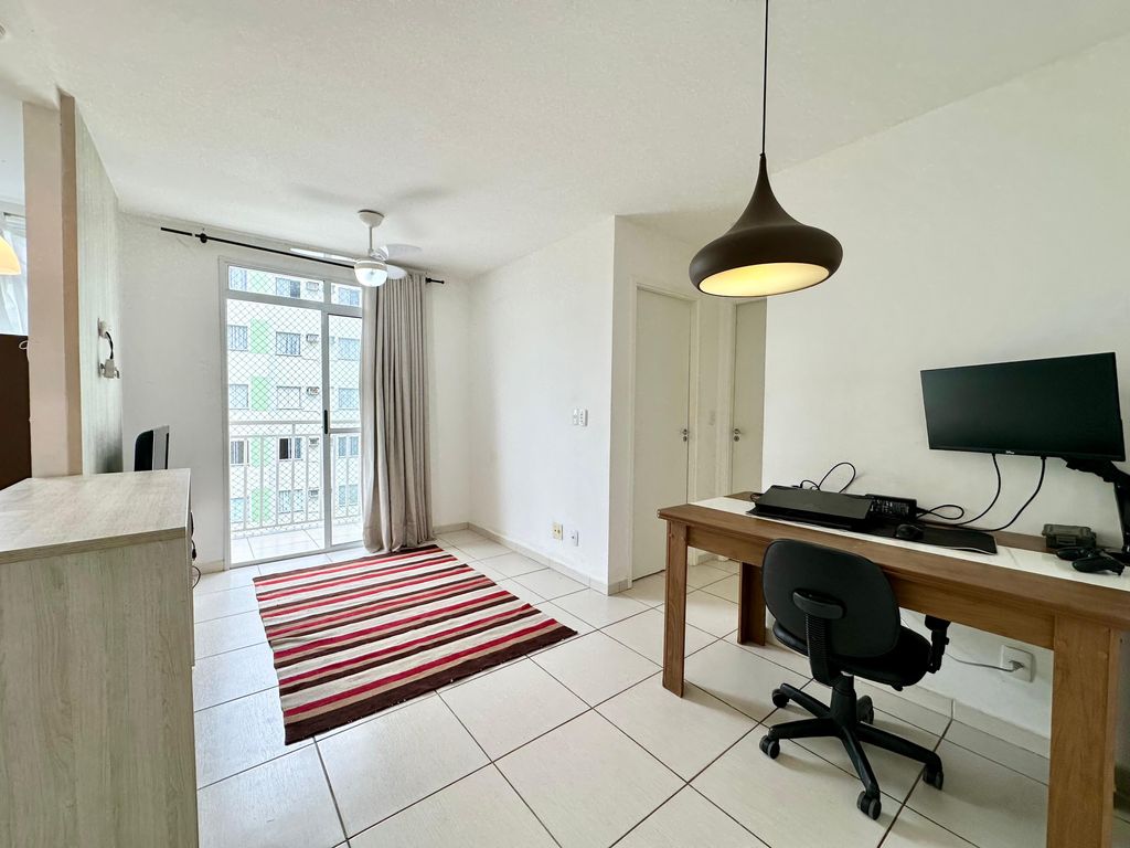 Apartamento no Cecília Nitz à venda