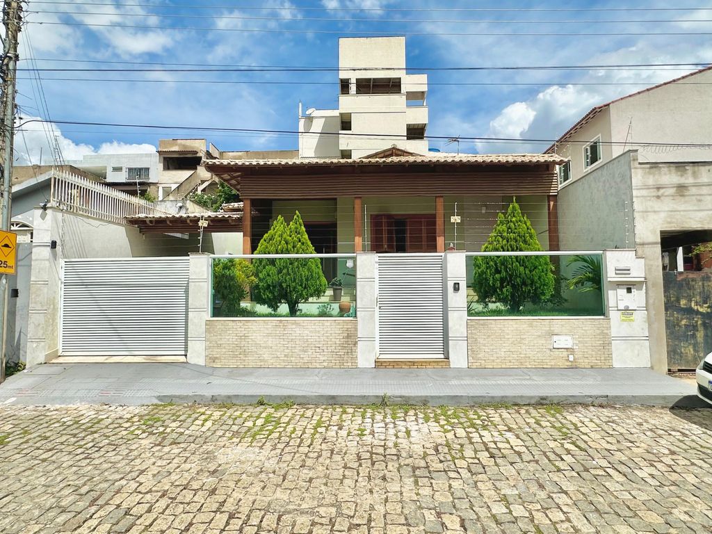 Casa no Jardim Planalto à venda
