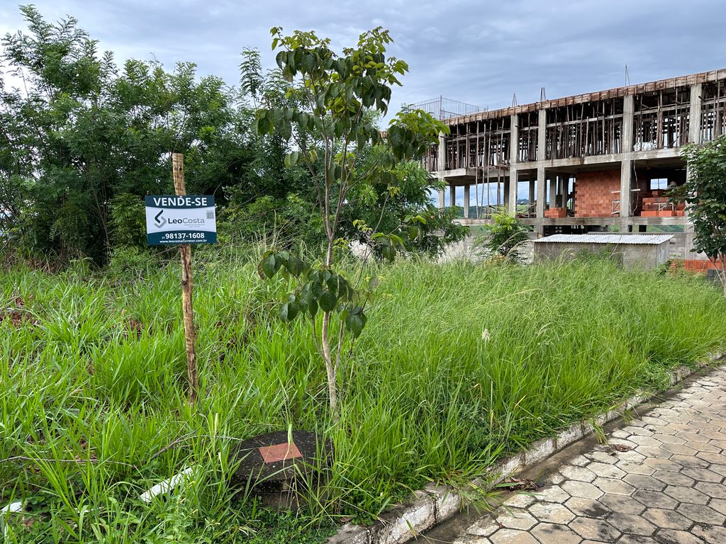 Oportunidade Imperdível! Terreno de 300m² à Venda por Apenas R$ 250.000